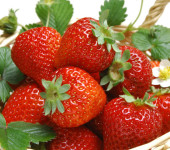 Food_Berries_and_fruits_and_nuts_Ripe_strawberries_022635_29